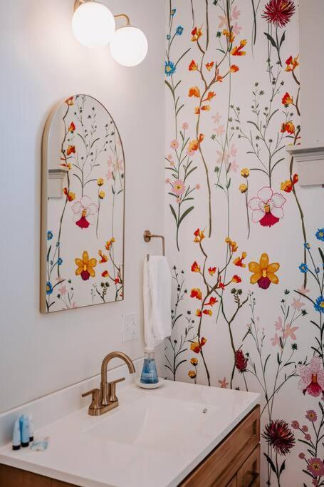 East Main Lofts - Boho 203 Apartman Madison Kültér fotó