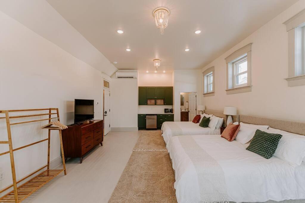 East Main Lofts - Boho 203 Apartman Madison Kültér fotó